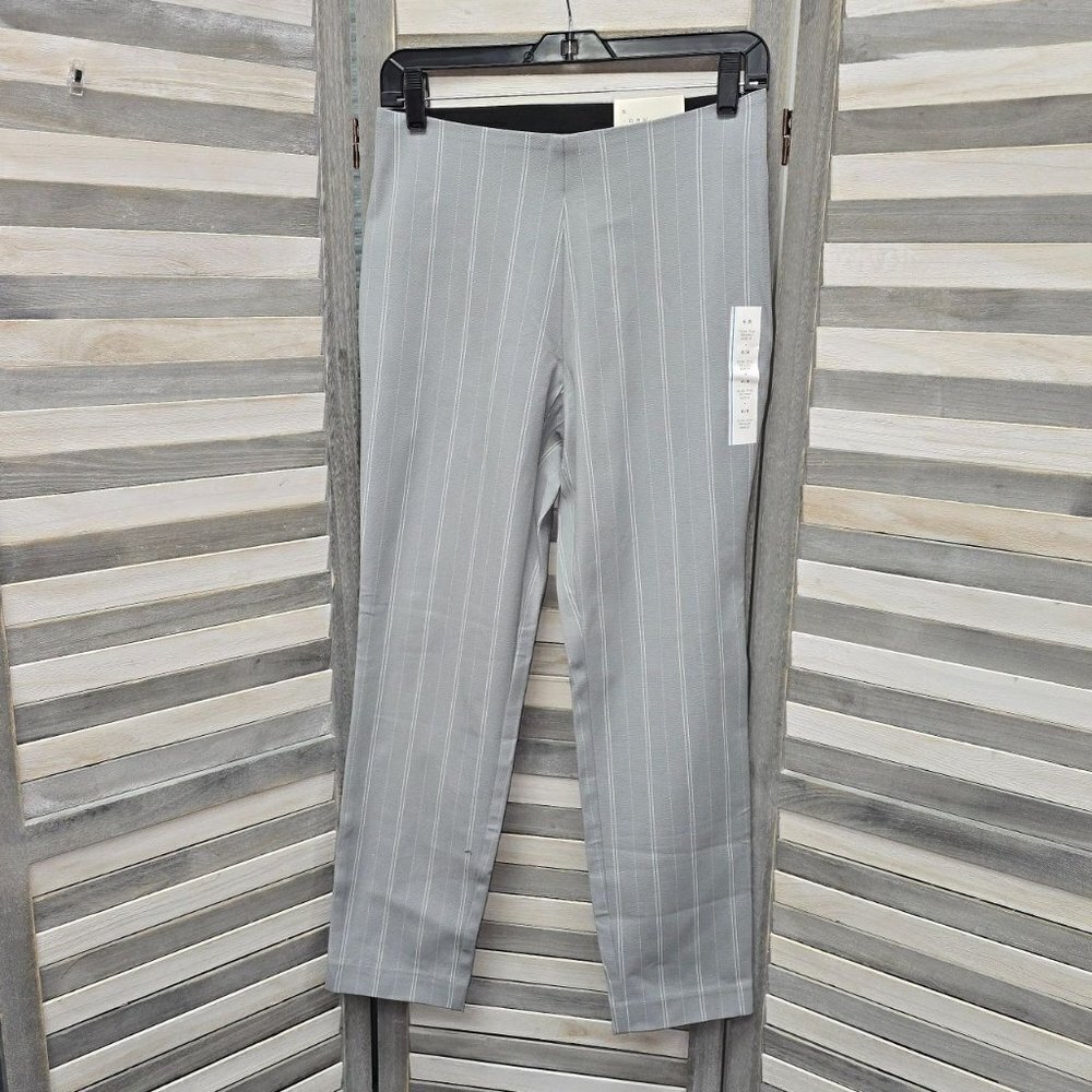 a new day Gray Pinstripe Ankle Pants